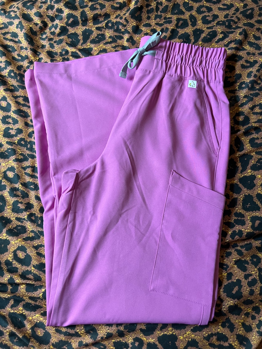 Women’s Resurge High Waisted Wide Leg Scrub Bottoms